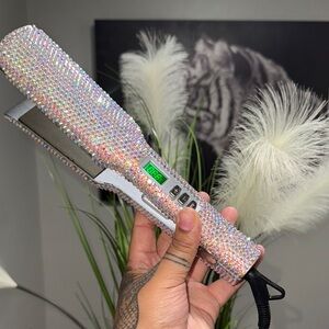 Rhinestone Hair Straightener 
“♥️“ Like & Recieve a Offer/Discount ‼️